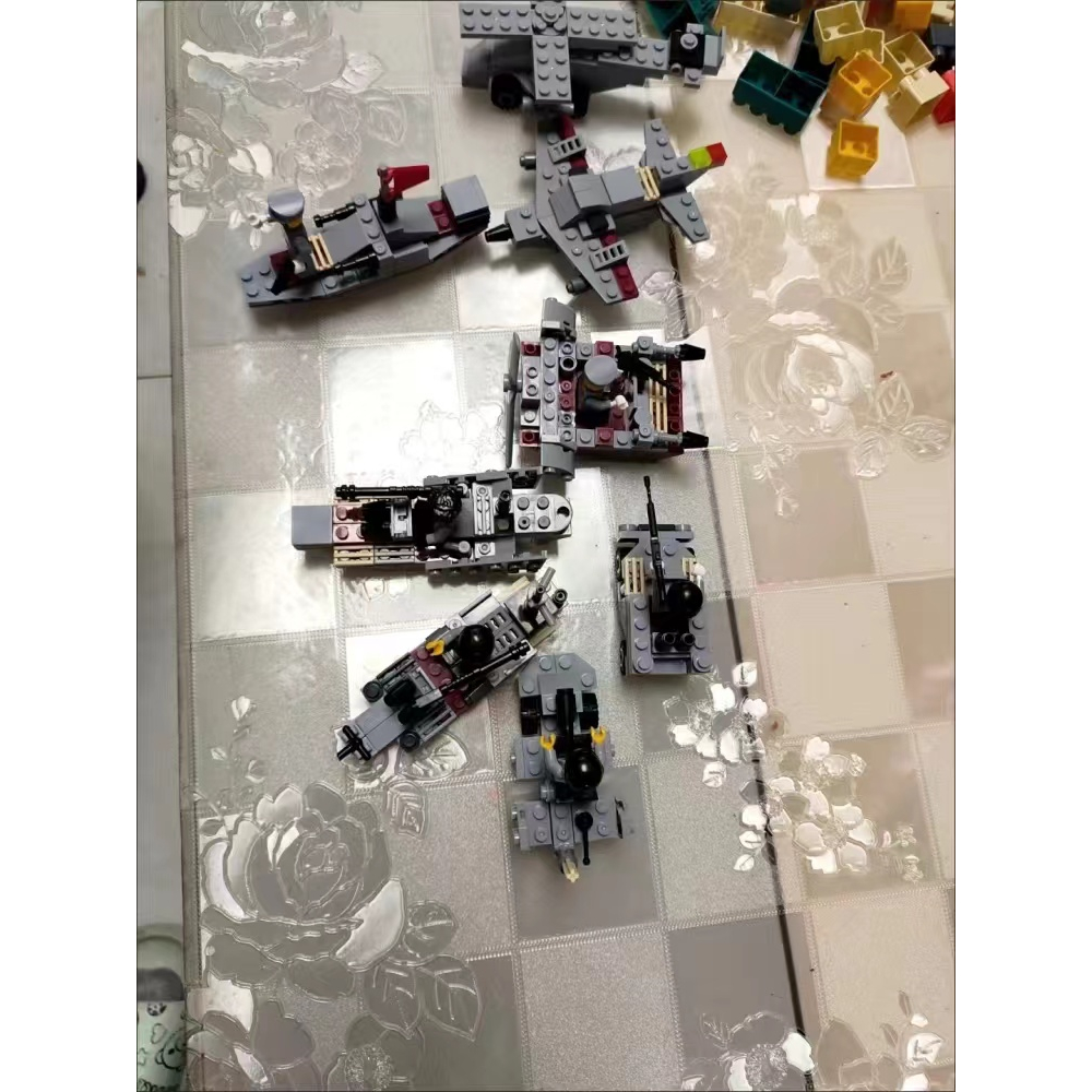 Bộ Đồ Chơi Lắp Ráp Mô Hình Tàu Chiến 1,000 Mảnh