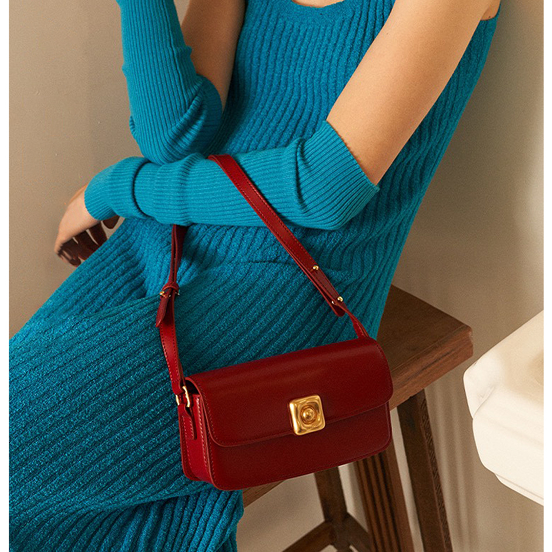 Túi Xách Nữ Kẹp Nách Đeo Chéo Dây Xích Thời Trang Chéo Vai HE271