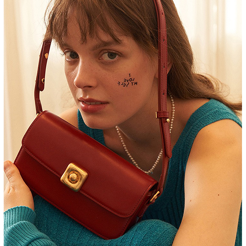 Túi Xách Nữ Kẹp Nách Đeo Chéo Dây Xích Thời Trang Chéo Vai HE271