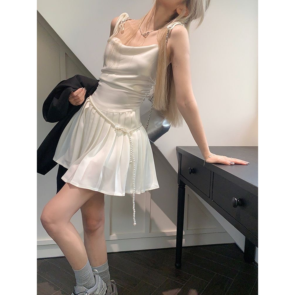 Đầm Ngắn Xếp Ly Hai Dây Màu Trắng Phong Cách Mới Mùa Hè 2023 Dành Cho Bạn Nữ