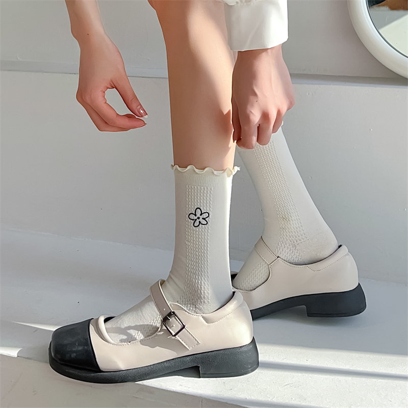 Vớ Cotton Họa Tiết Hoa Anh Đào Trắng Đen Phong Cách Lolita Ngọt Ngào Dễ Thương Cho Nữ