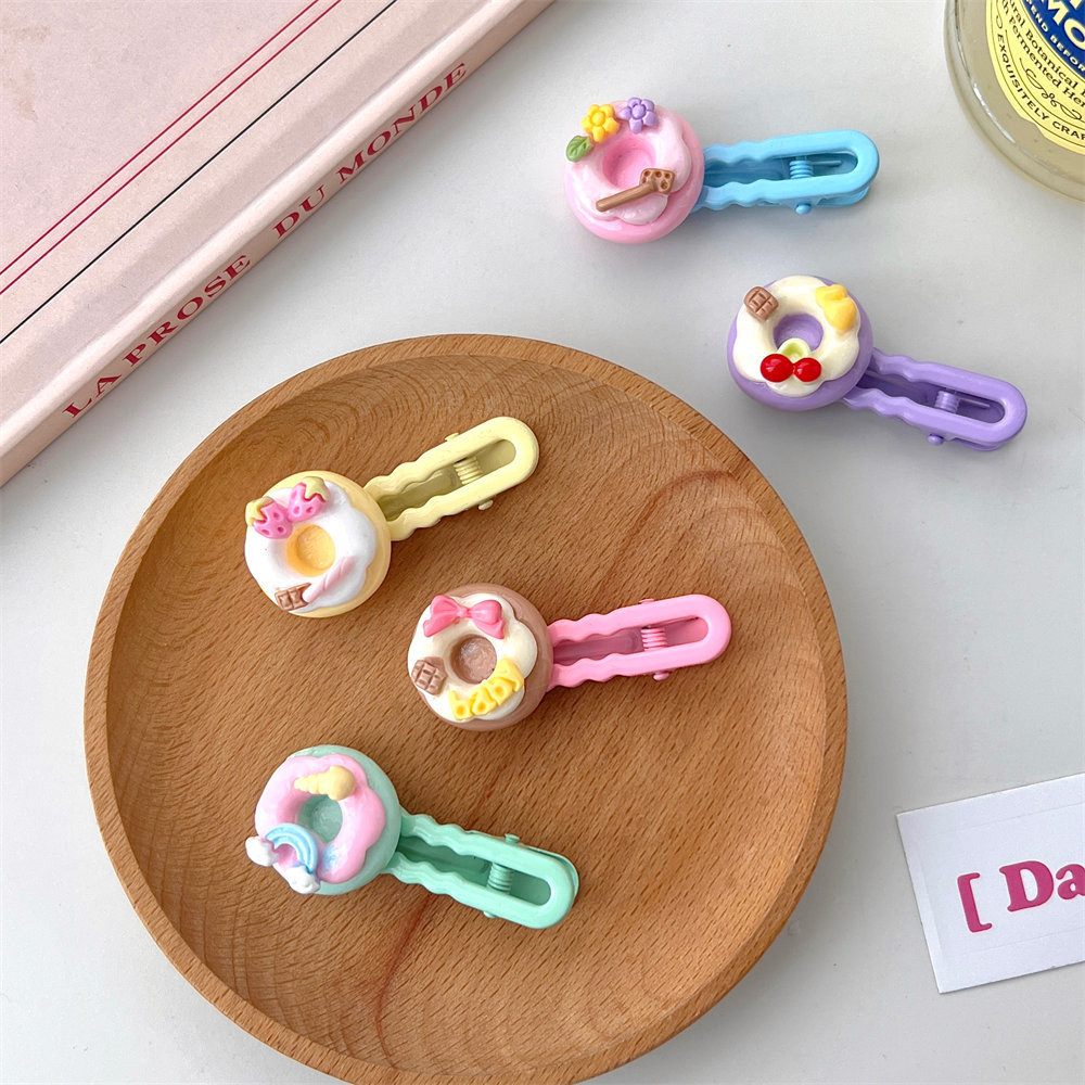 Kẹp Tóc Hình Trái Cherry / Bánh Kem Màu Kẹo Ngọt Dễ Thương Cho Nữ