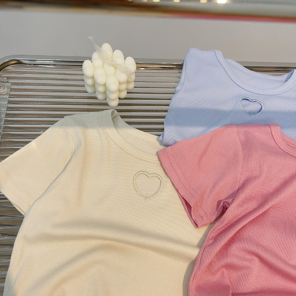 Dễ Thương Áo Thun cotton Tay Ngắn Màu Trơn Họa Tiết Trái Tim Rỗng Cho Bé Gái