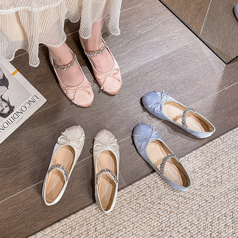 Giày Búp Bê Mũi Tròn Đế Bằng Siêu Mềm Đính Đá Trang Trí Lấp Lánh Hợp Thời Trang