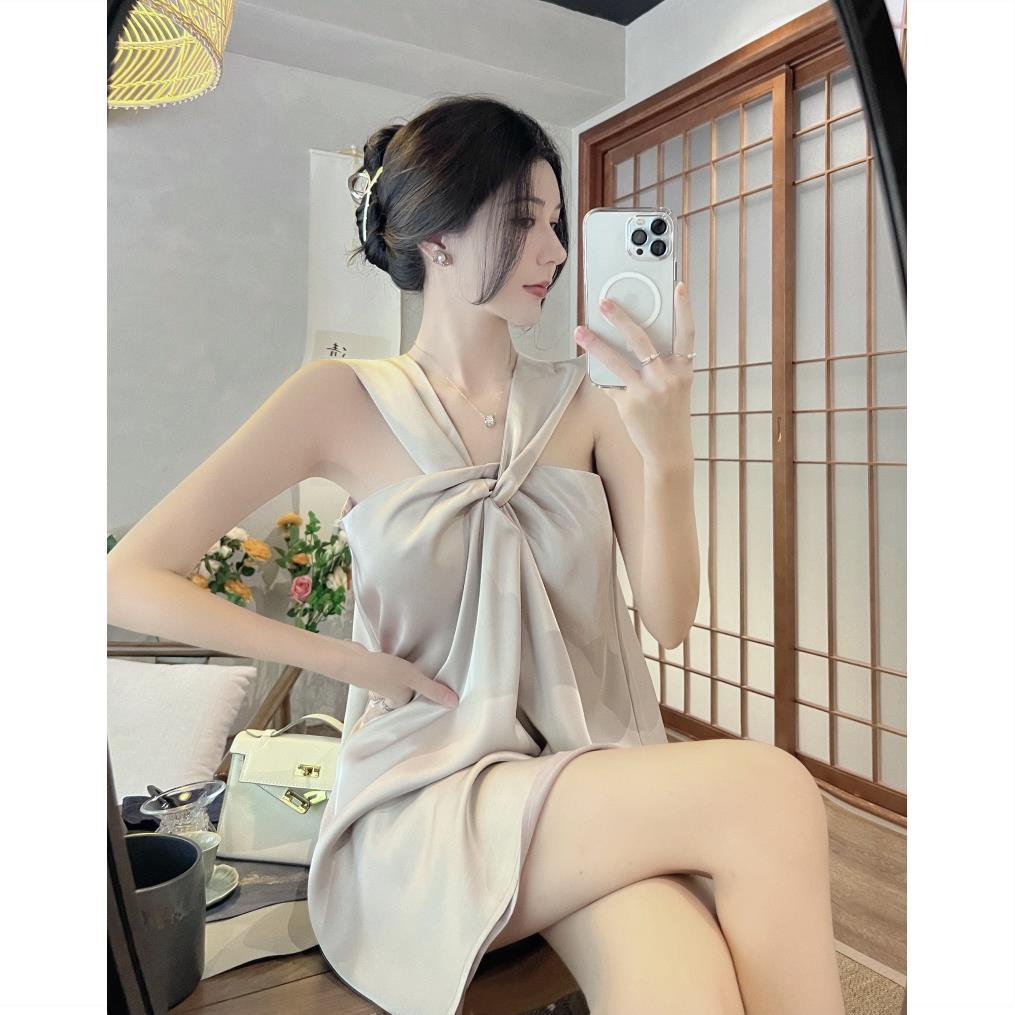 Váy Phong Cách Mới Mùa Hè 2023✨✨Đầm Hai Dây Màu Trơn Phong Cách Desire✨✨Đầm Satin Dáng Rộng Thời Trang Pháp Xinh Xắn