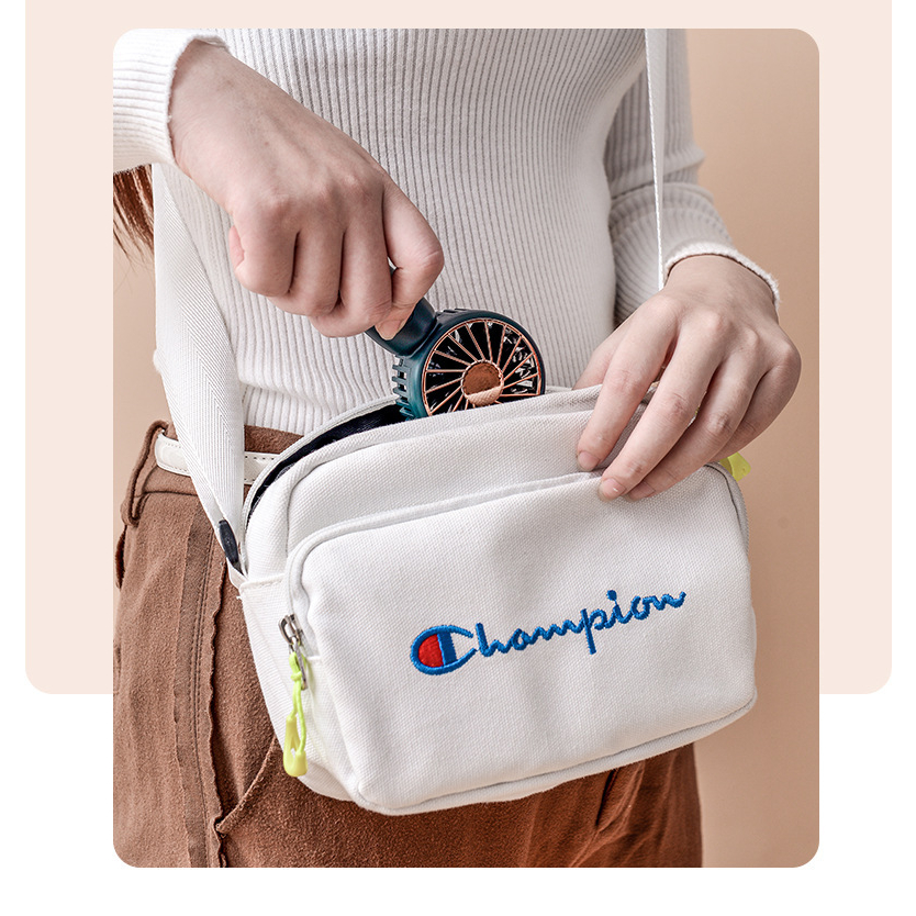 1 Quạt Điện Mini Cầm Tay Màu Trắng Sữa Phong Cách Hàn Quốc Dễ Thương Kèm Móc Treo Tiện Dụng