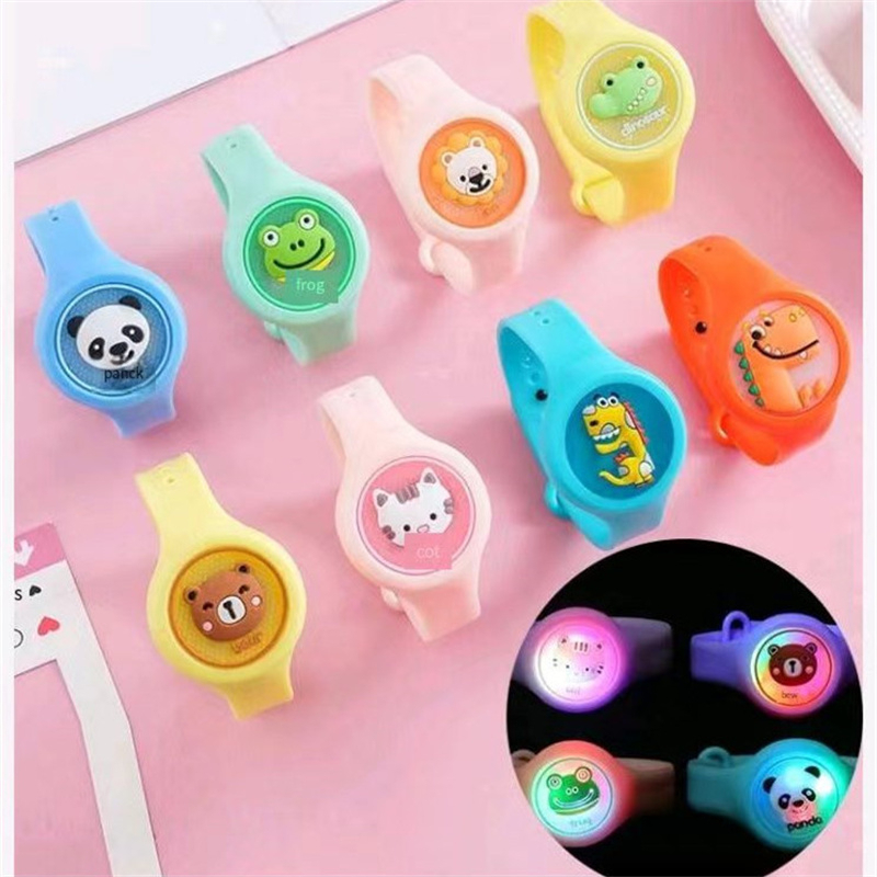 Đồng Hồ Đeo Tay Chống Muỗi Màu Dạ Quang Thời Trang Mùa Hè Cho Bé