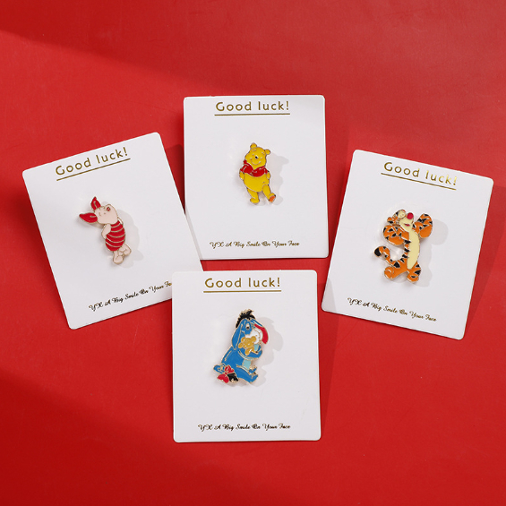 Trâm Cài Áo Kim Loại Hình Gấu Pooh Dễ Thương