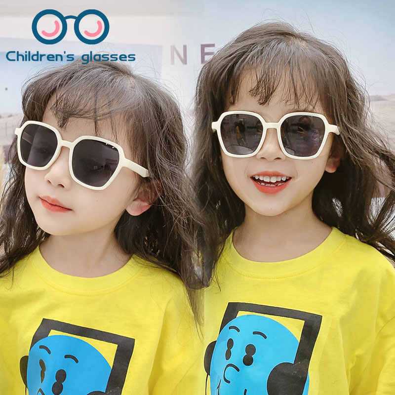 Kính Mát Chống Tia UV400 Gọng Silicon Thời Trang Cho Bé