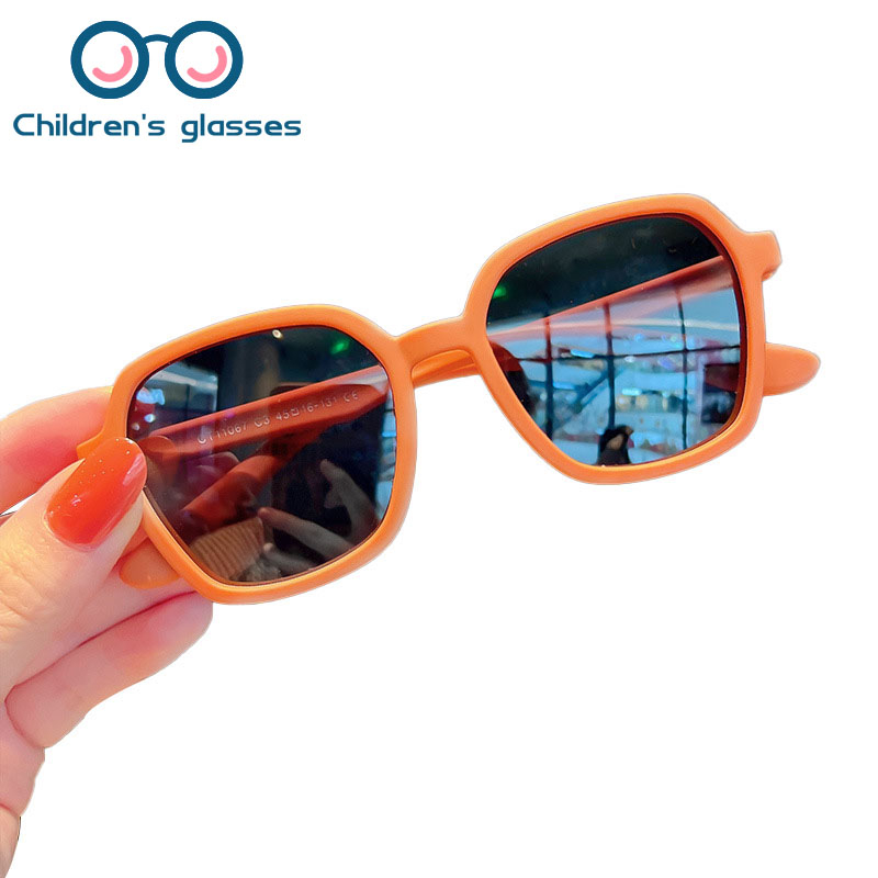 Kính Mát Chống Tia UV400 Gọng Silicon Thời Trang Cho Bé