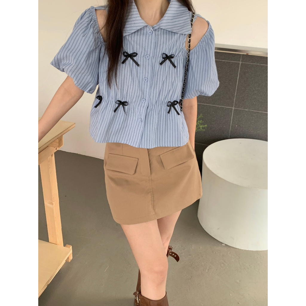 QOEDDV Áo Sơ Mi Tay Ngắn Hở Vai Thắt Nơ Eo Họa Tiết Kẻ Sọc Màu Xanh Dương Dành Cho Bạn Nữ