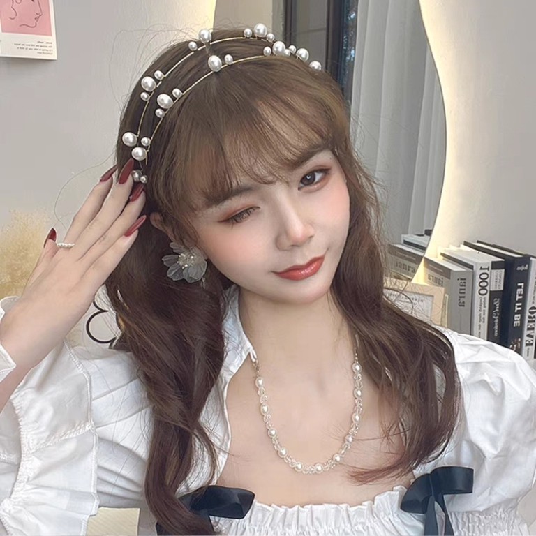 Băng Đô Hai Lớp Đính Ngọc Trai Và Bướm CHLINS