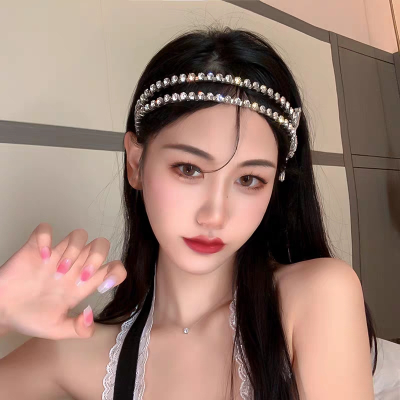 Băng Đô Hai Lớp Đính Ngọc Trai Và Bướm CHLINS