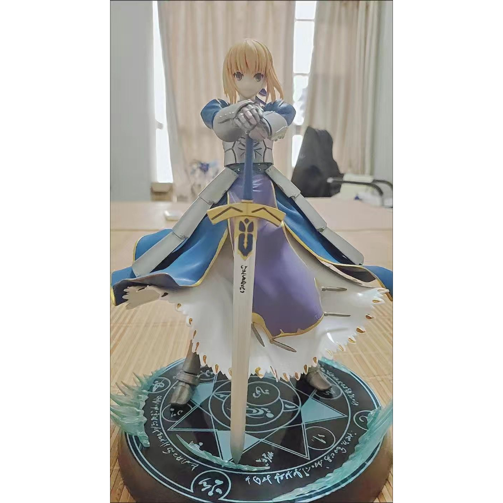 Mô Hình Nhân Vật saber Knight King Saiba Trong Fate / stay night Thiết Kế Sáng Tạo Dùng Làm Quà Tặng