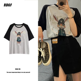 Áo thun RDGF cotton xám in thỏ tay raglan màu đen dành cho nữ