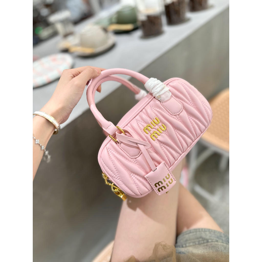 MIUMIU New Boston Túi Xách Bowling Thiết Kế Tinh Tế Và Đẹp Mắt