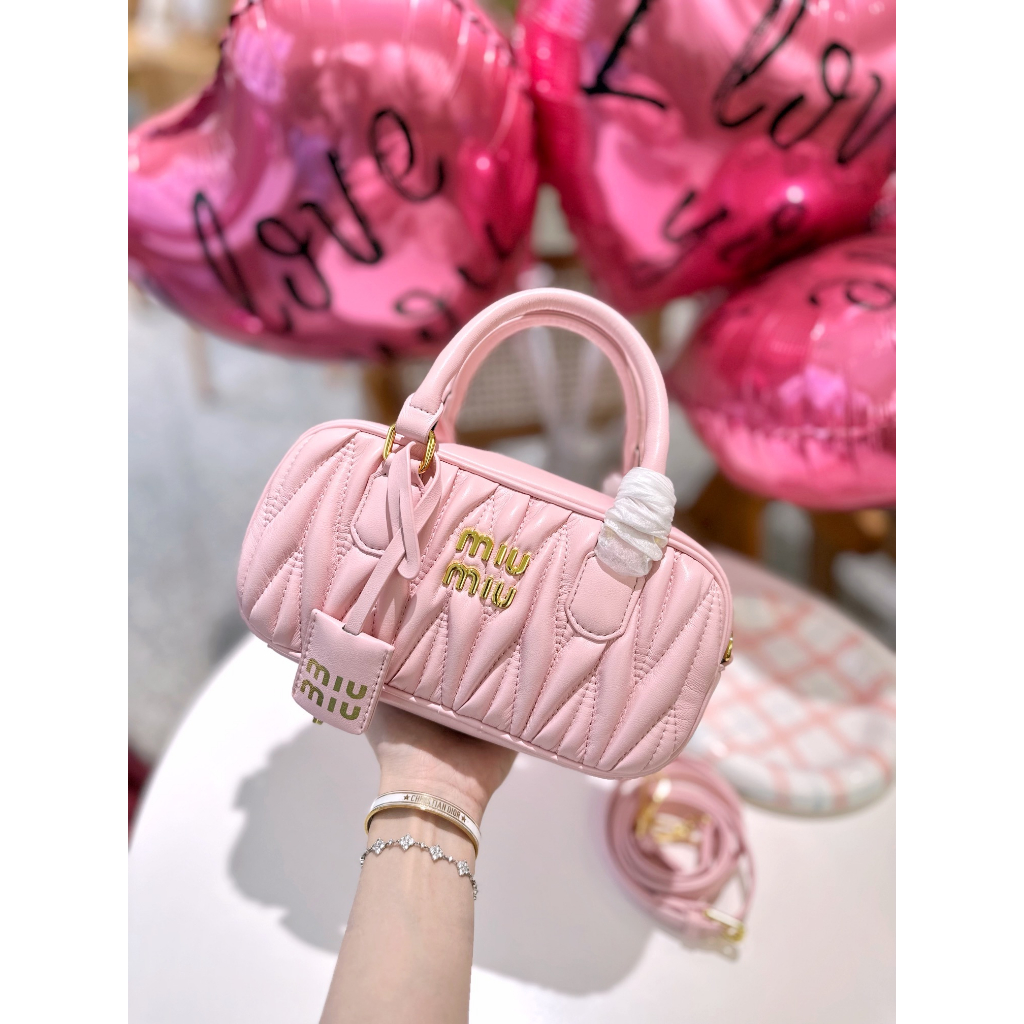 MIUMIU New Boston Túi Xách Bowling Thiết Kế Tinh Tế Và Đẹp Mắt