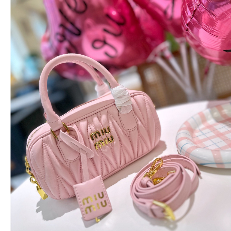 MIUMIU New Boston Túi Xách Bowling Thiết Kế Tinh Tế Và Đẹp Mắt