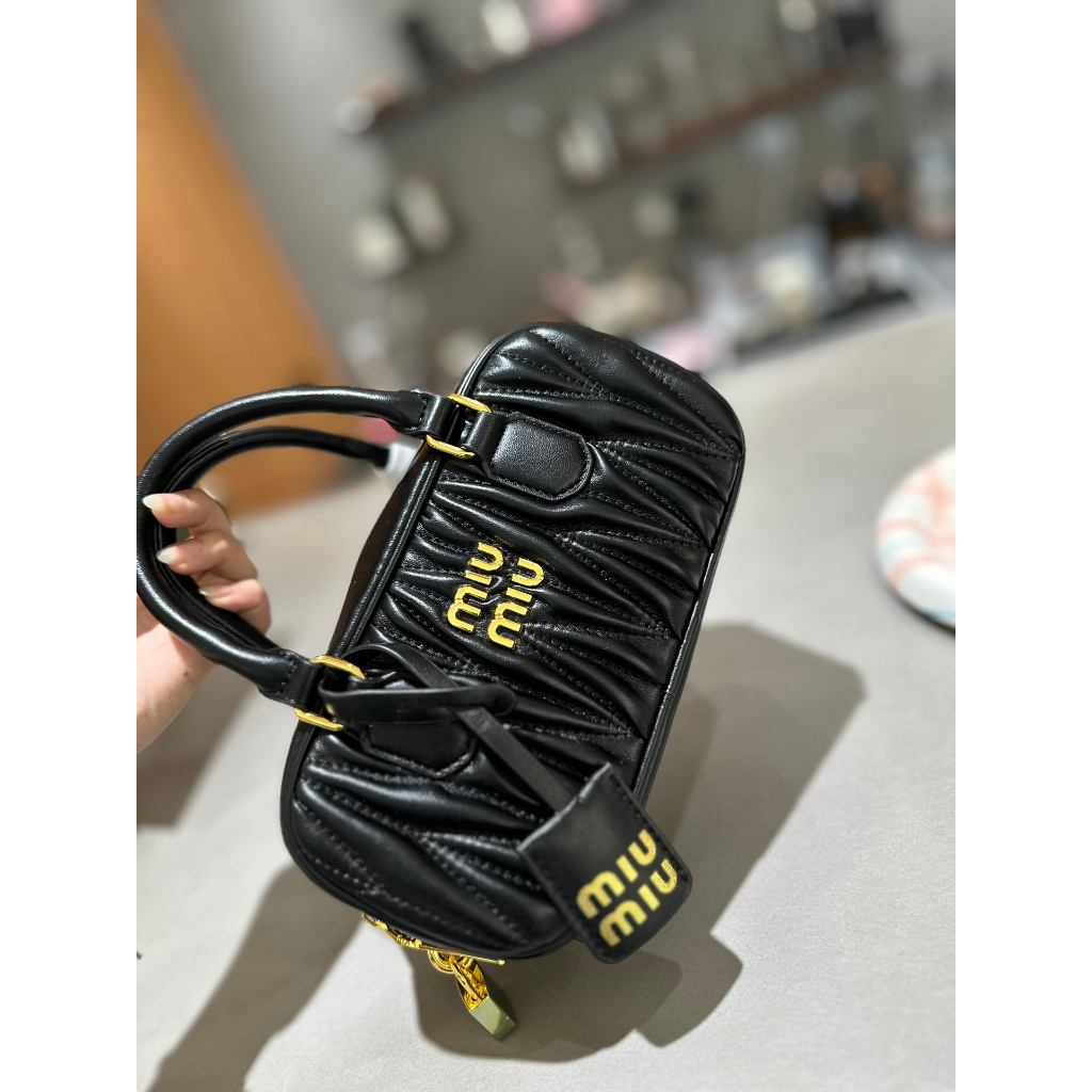 MIUMIU New Boston Túi Xách Bowling Thiết Kế Tinh Tế Và Đẹp Mắt