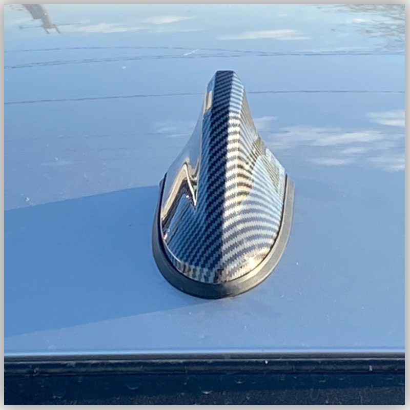1 Ăng Ten Vây Cá Mập Bằng Sợi Carbon FM / AM Gắn Nóc Xe Hơi Chống Nước Phong Cách JDM