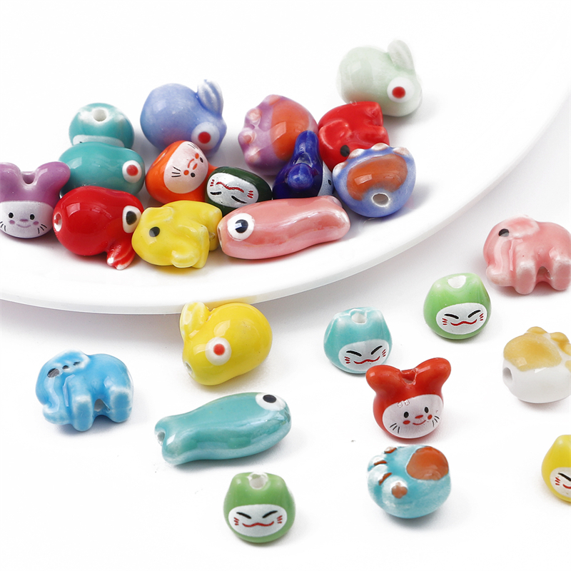 Dễ Thương Set 10 Hạt Gốm Ba Chiều In Hình Động Vật Nhỏ Màu Ngẫu Nhiên Dùng Làm Móc Khóa / Vòng Tay diy Màu Sắc