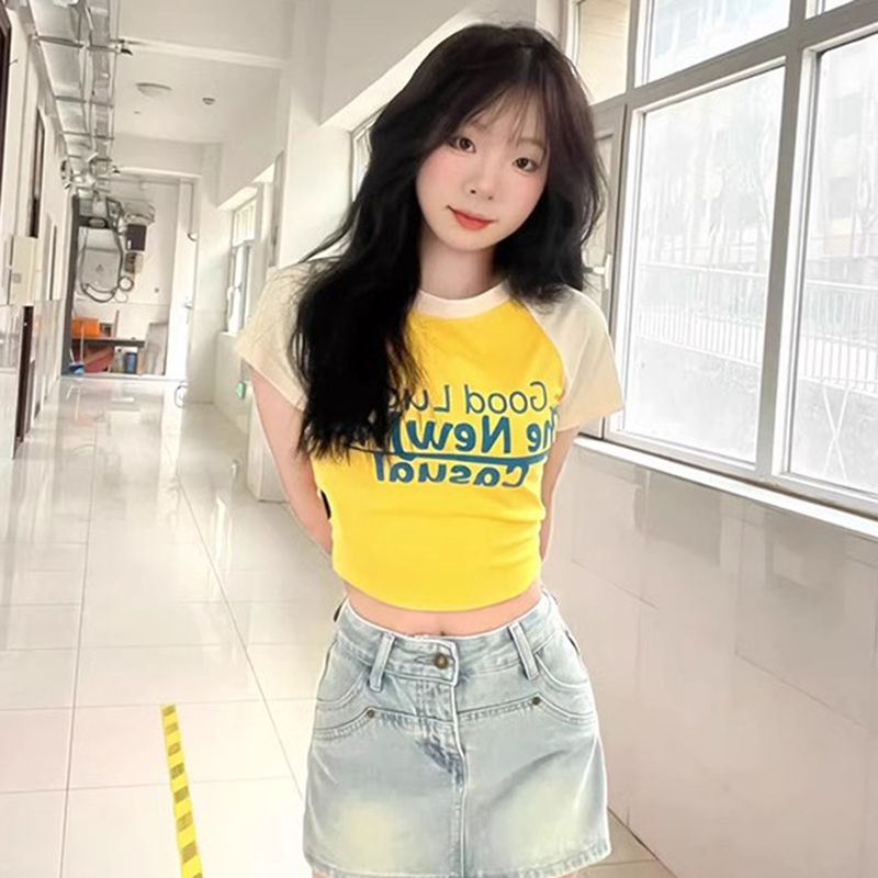 Áo Croptop Tay Ngắn Cổ Tròn Hoạ Tiết Chú Mèo Đáng Yêu