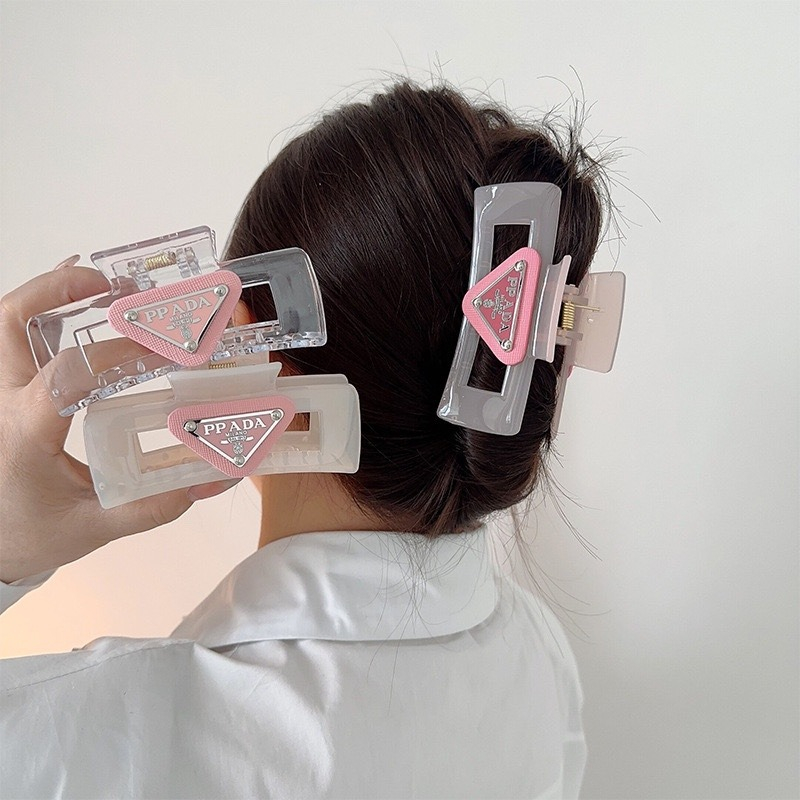 Kẹp Tóc Tam Giác Màu Hồng Tiêu Chuẩn Thời Trang Hàn Quốc Chất Lượng Cao Làm Quà Tặng Sinh Nhật Cao Cấp Cho Học Sinh Nữ