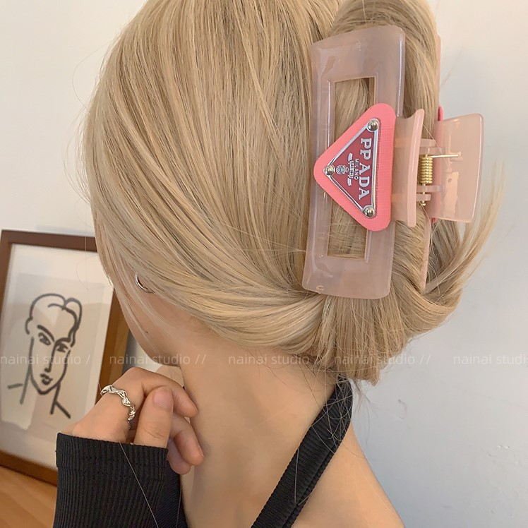 Kẹp Tóc Tam Giác Màu Hồng Tiêu Chuẩn Thời Trang Hàn Quốc Chất Lượng Cao Làm Quà Tặng Sinh Nhật Cao Cấp Cho Học Sinh Nữ