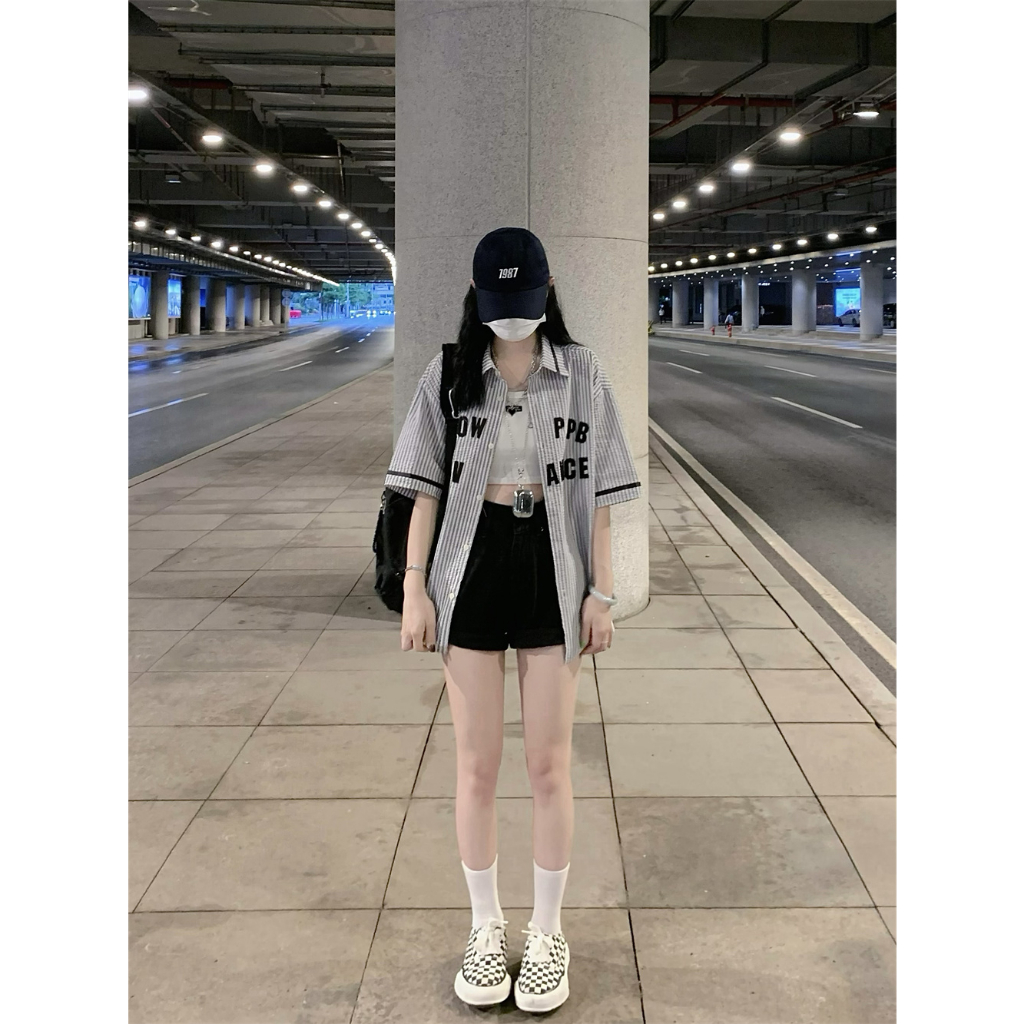 Áo Sơ Mi Nữ Tay Ngắn Kẻ Sọc In Chữ Thời Trang Hàn Quốc