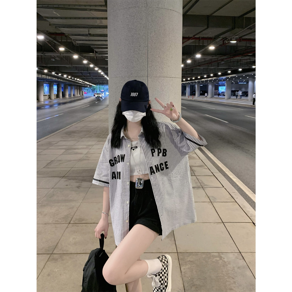 Áo Sơ Mi Nữ Tay Ngắn Kẻ Sọc In Chữ Thời Trang Hàn Quốc