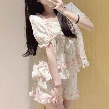 Bộ Đồ Ngủ Áo Tay Ngắn Phối Bèo + Quần Sooc Thời Trang Mùa Hè Xinh Xắn Cho Nữ