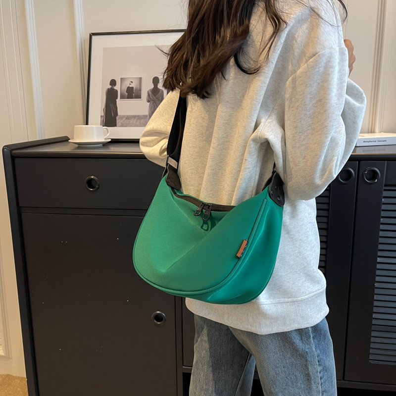 Túi Xách Đeo Chéo Cỡ Lớn Bằng Nylon Thời Trang Hàn Quốc Cho Nữ
