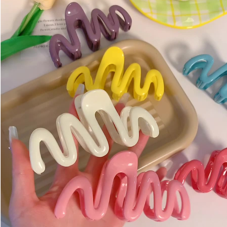 Kẹp Tóc Hình Cá Mập Màu Thạch Thời Trang Cho Nữ