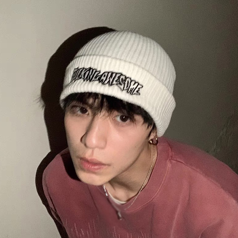 Mũ Len Hip hop Thêu Chữ Bảo Vệ Tai Cho Cặp Đôi