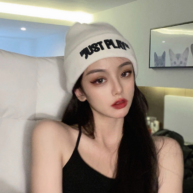 Mũ Len Hip hop Thêu Chữ Bảo Vệ Tai Cho Cặp Đôi