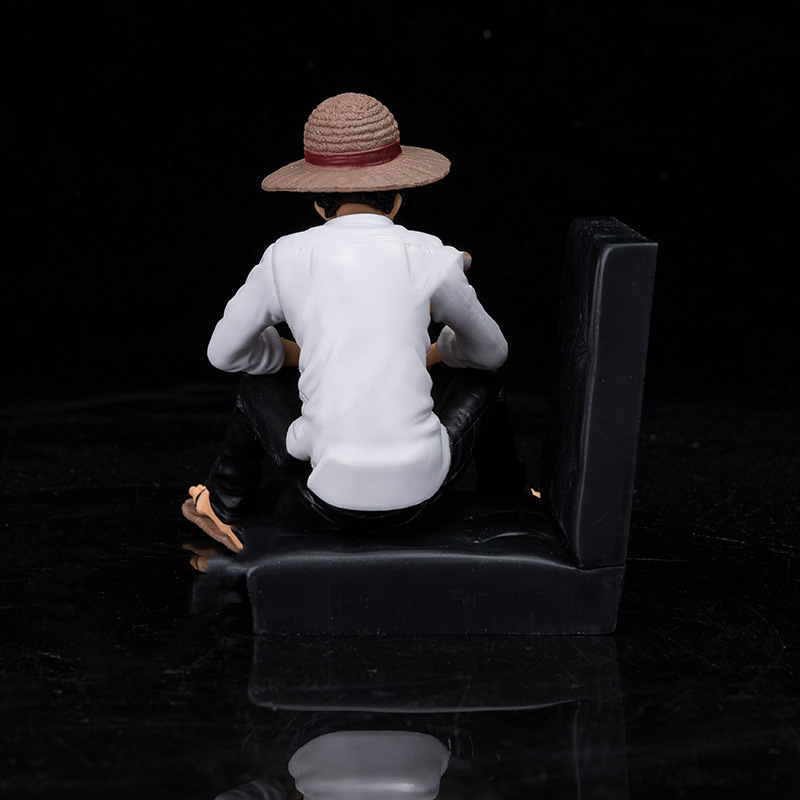 Mô Hình Đồ Chơi Nhân Vật Monkey D Luffy Boa Hancock Ngồi Ghế Sofa Bằng PVC 12cm