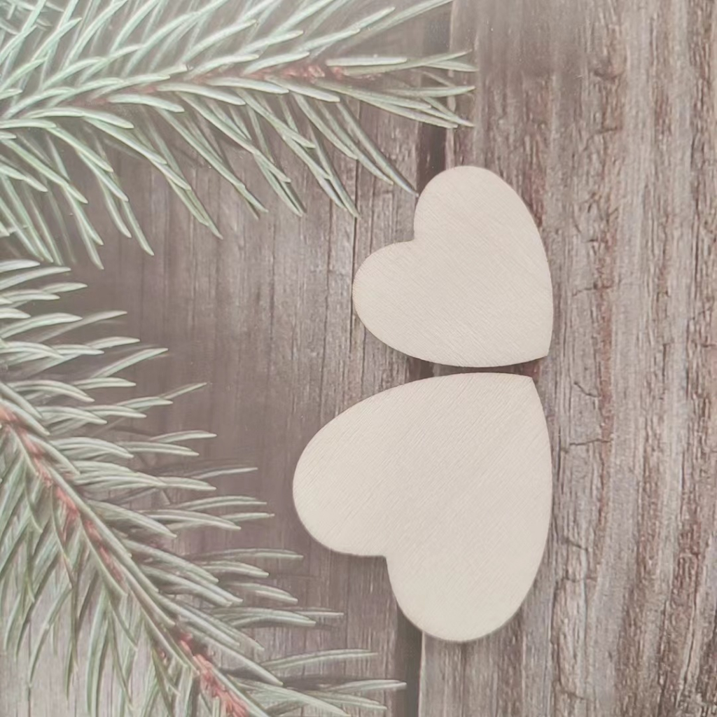 Miếng gỗ trang trí hình trái tim xinh xắn đẹp mắt