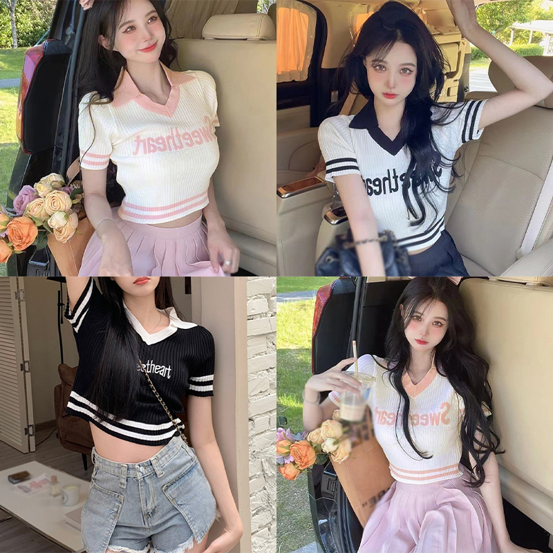 Áo Croptop Dệt Kim Tay Ngắn Cổ Bẻ Thêu Chữ Thời Trang Cho Nữ