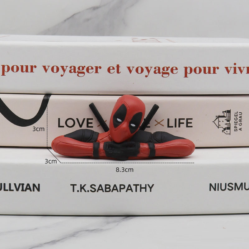 Mô Hình Nhân Vật Deadpool Đang Ngồi / Điều Chỉnh Tư Thế Ngồi / Trang Trí Bằng PVC