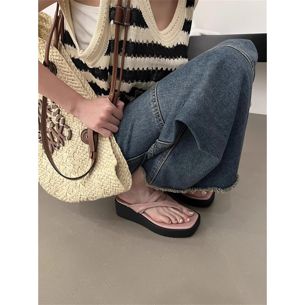 Dép Sandal Đế Xuồng Dày Mũi Vuông Phong Cách Retro Thời Trang Mùa Hè 2023 Mới Dành Cho Bạn Nữ