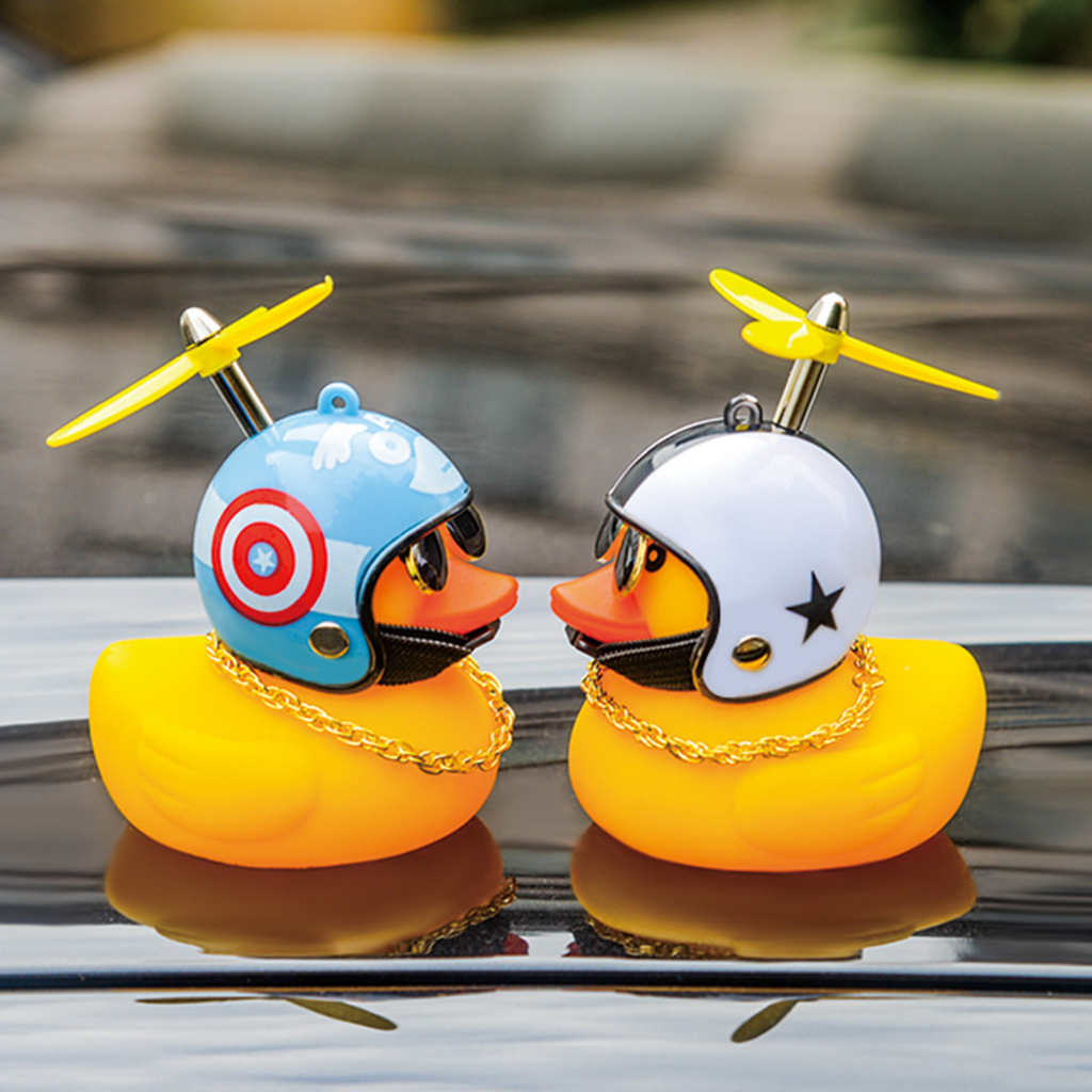 Đèn LED Hình Chú Vịt Đội Nón Bảo Hiểm Dễ Thương Dùng Trang Trí Nội Thất