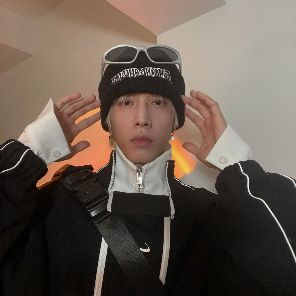 Mũ Len Rộng Vành 808hattrick Màu Trắng Đen In Chữ Giữ Ấm Mùa Đông