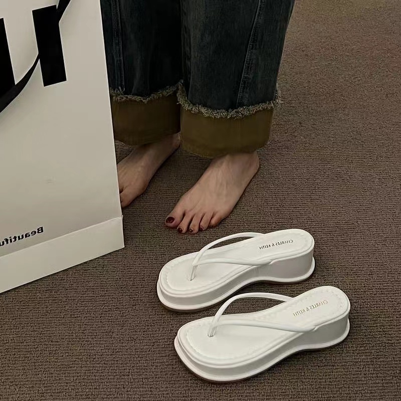 Dép lê xỏ ngón nữ mùa hè mặc bên ngoài đế dày