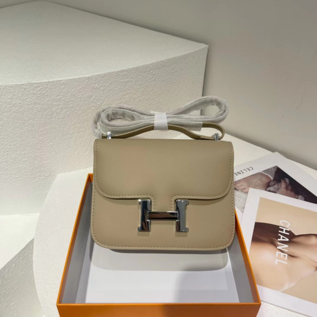 Túi Đeo Vai Da Bò Thật Dáng Vuông Nhỏ Thoải Mái Phong Cách Mới Kèm Hộp Đựng Cho Nữ777777-5285