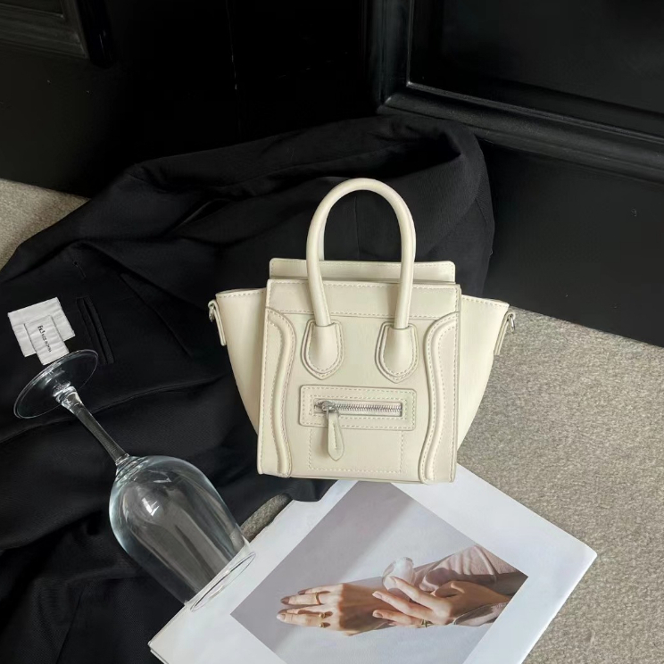 Túi Đeo Chéo Da Bò Họa Tiết Mặt Cười Cá Tính Cho Nữ777777-8128