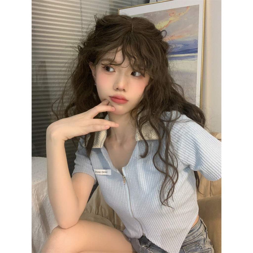 Kaisike Áo polo Tay Ngắn Dáng Ôm Có Khóa Kéo In Chữ Phong Cách Hàn Quốc Thời Trang Mùa Hè 2023 Cho Nữ