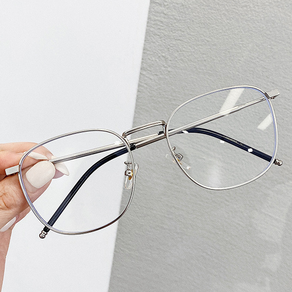 VIENDO Kính Chống Bức Xạ UV400 Bằng Kim Loại Thời Trang kính đổi màu khi ra nắng Cho Nam Và Nữ(có thể cắt cận thị ống kính)