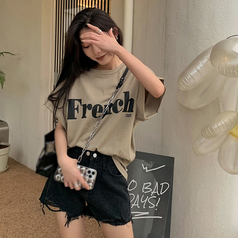 Áo Thun Nữ Cổ Tròn Ngắn Tay In Chữ