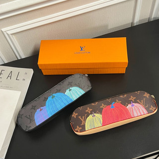 Hộp đựng bút bằng da thật 100% in họa tiết louis vuitton