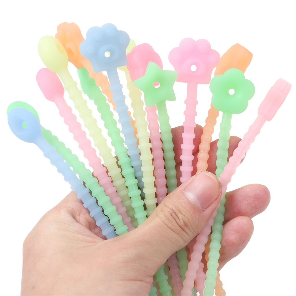5 pcs Móc Khóa Silicon Dạ Quang Tự Làm Hình Móng Vuốt Mèo / Hoa / Ngôi Sao Năm Cánh Màu Sắc Ngẫu Nhiên